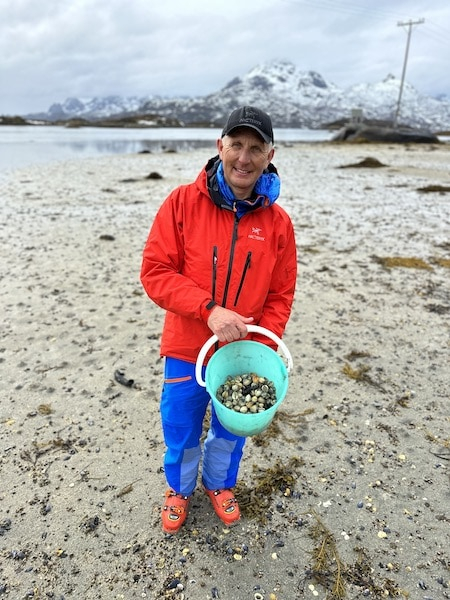clam hunting in Lofoten